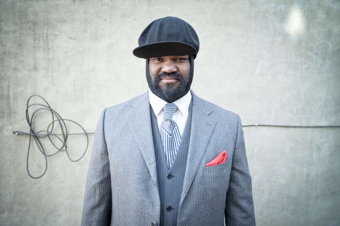gregory-porter-2-pic-by-shawn-peters-.jpg