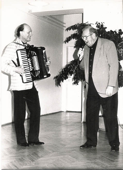 01-hardi-t-al-1999-karai-s-fotoja-3-a.jpg