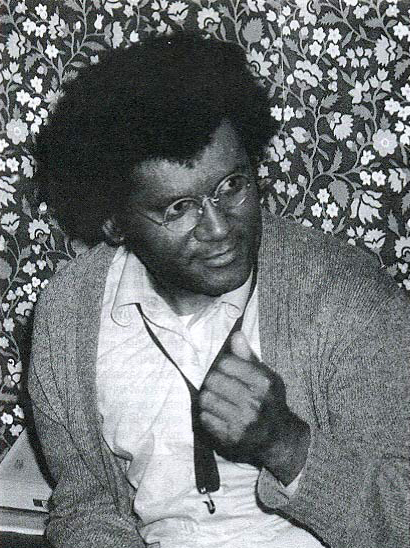 anthony-braxton-az-ifjusagi-haz-oltozojeben-az-eslo-gyori-nemzetkozi-jazznapon-1982.jpg