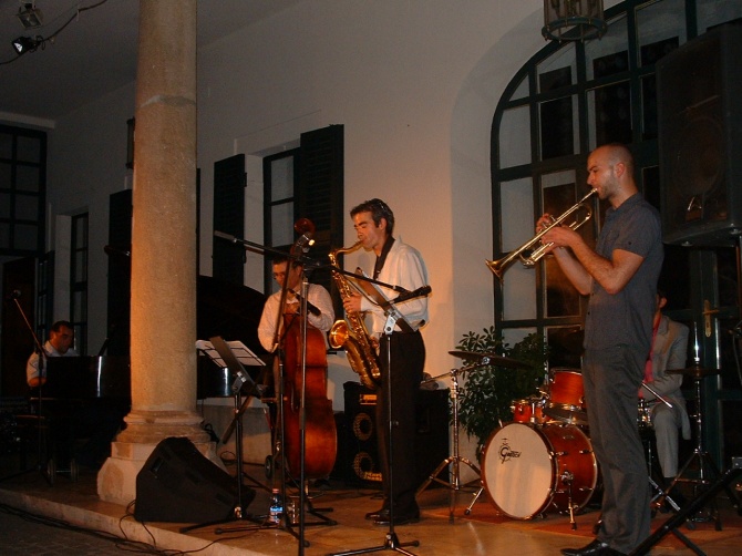 a-pataj-quintet-esti-fnyben.JPG