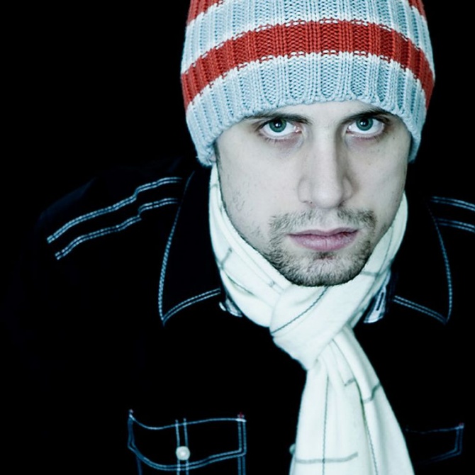 escreet-hatscarf.JPG