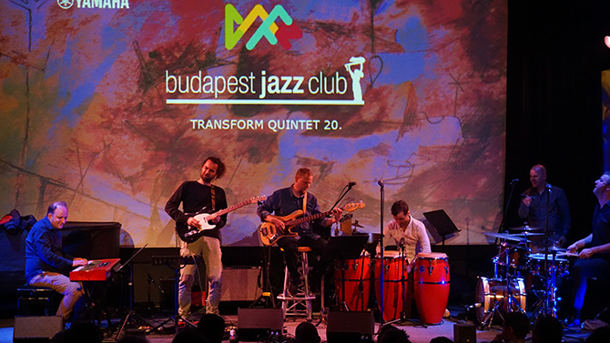 dsc00207.JPGhttps://www.jazzma.hu/media/images/content/hirek/2018/10/jubileum-a-transform-quintettel/dsc00207.JPG