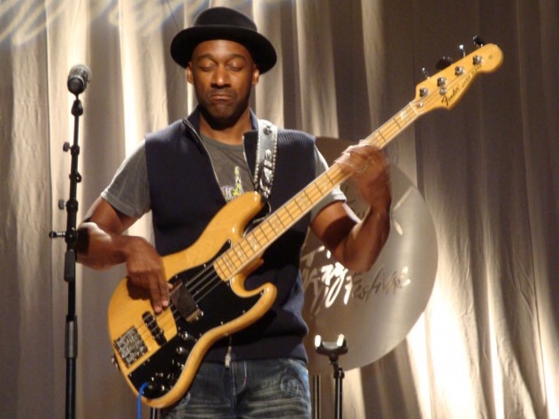 marcus-miller.JPG