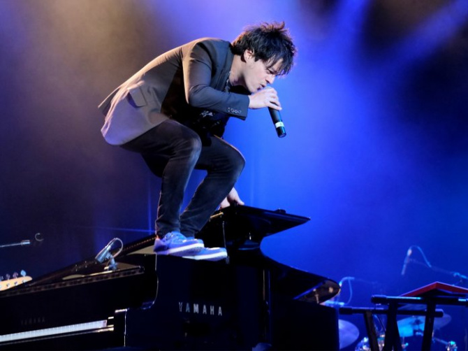 jamie-cullum.JPG