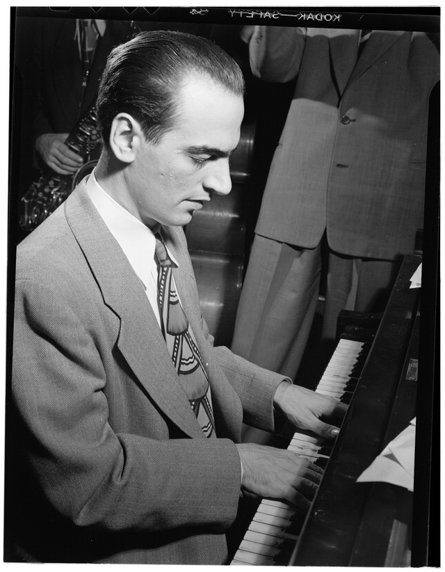 lennie-tristano-1947-gottlieb.jpg