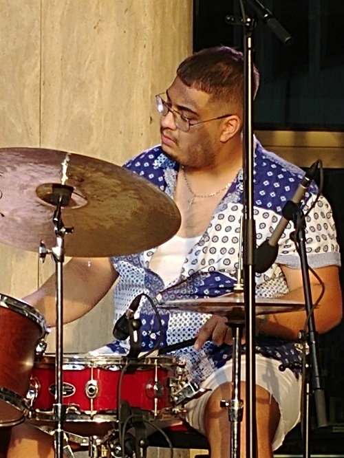 rjt4.jpg