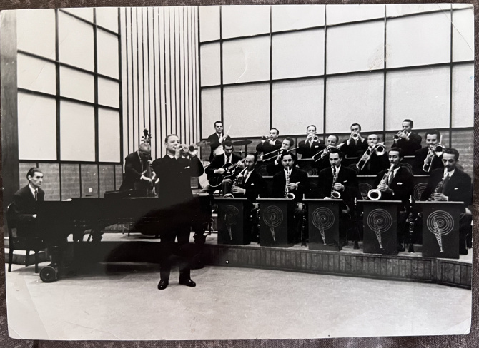 1956-utani-mrt.jpg