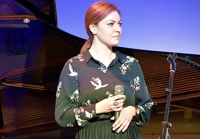 hasz-eszter.jpg