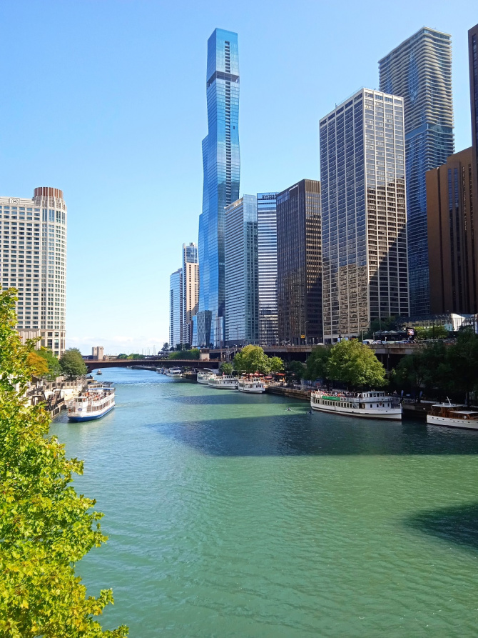 chicago-river-suny-.jpg