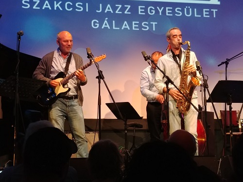 4-zenekar-2.jpg