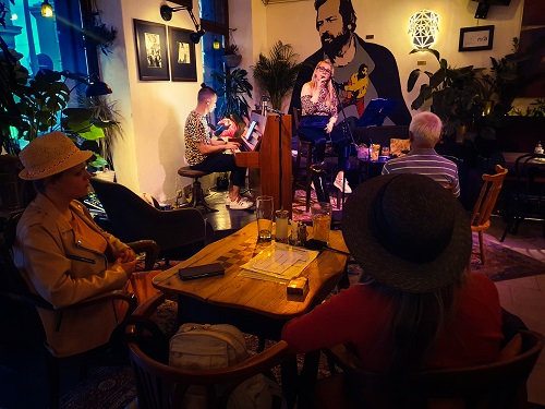 papirkutya-koncert.jpg