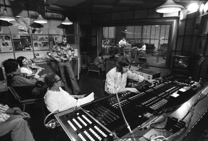 8-studio.jpg