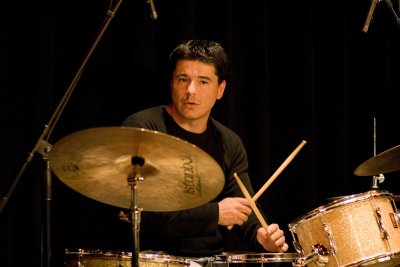 bona-laszlo-dob.jpg
