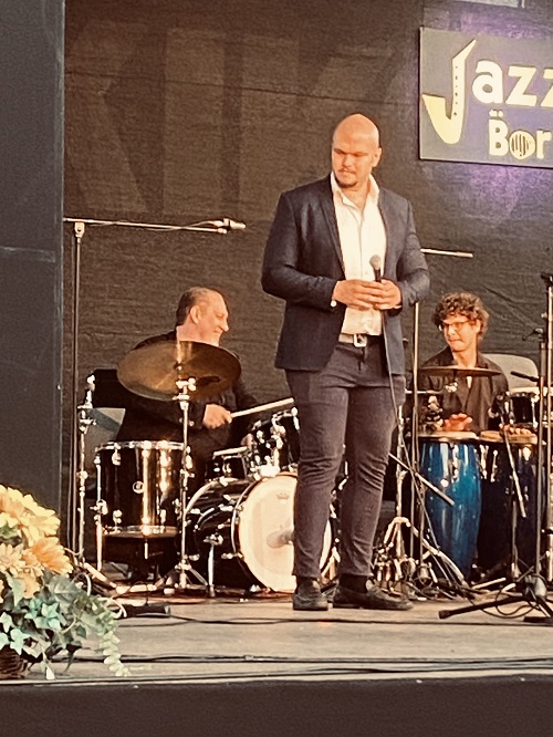vd-be-es-a-perkas.jpg