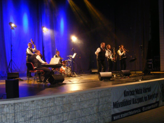 don-lazi-sextet.jpg
