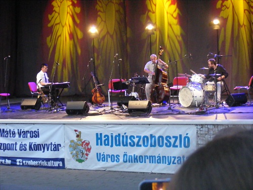 szigeti-zoltan-trio.JPG