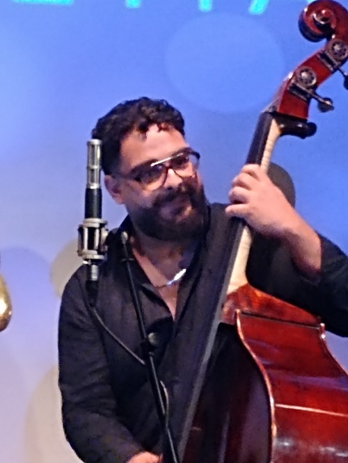jonas-geza-2.jpg