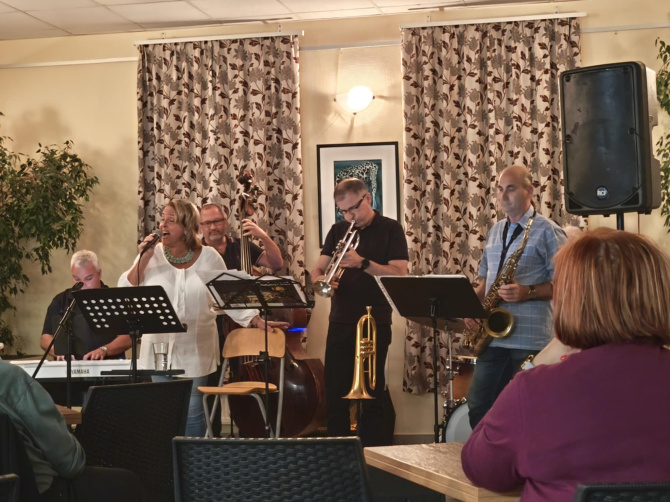 drpeller-jazzband.jpg