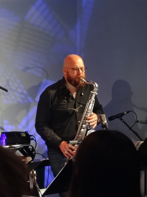 rdog-krisztian-2.jpg rdog-krisztian-2.jpg