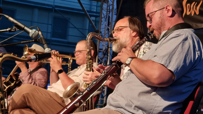 szcj-robinson.jpg szcj-robinson.jpg