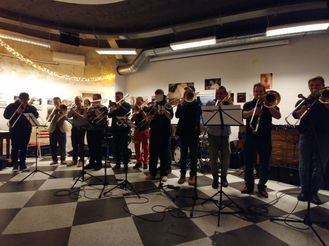 16-17-szam-1.jpg 16-17-szam-1.jpg