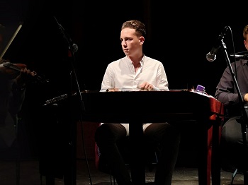 horvath-aron.jpg horvath-aron.jpg