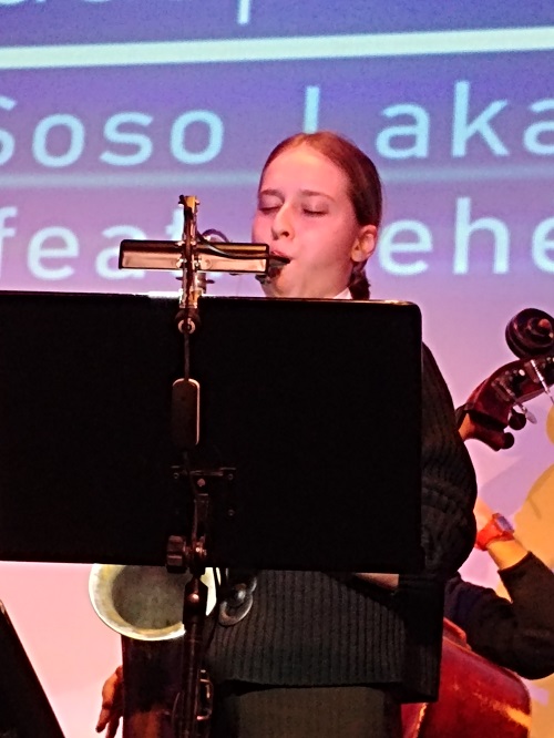 feher-melissza-1-1.jpg feher-melissza-1-1.jpg