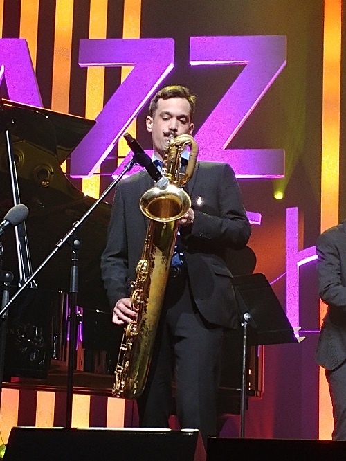 ge-bariton.jpg ge-bariton.jpg