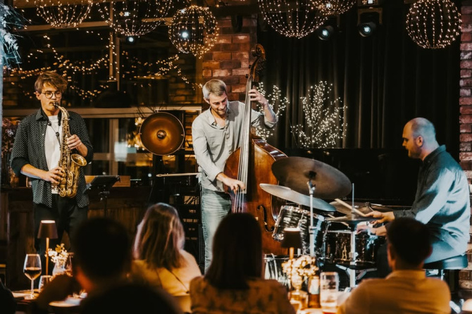 mike-parker-trio.jpg mike-parker-trio.jpg