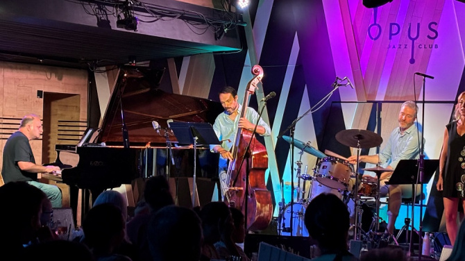 tojas-trio.JPG