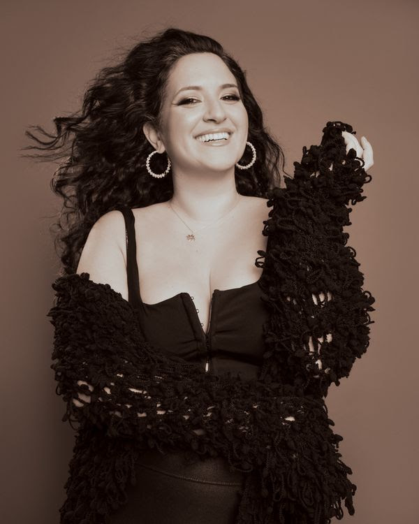 nicole-zuraitis.jpg